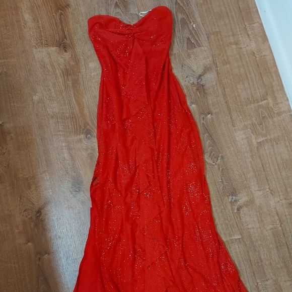 Jessica Rabbit Costume - Picture 2 of 8